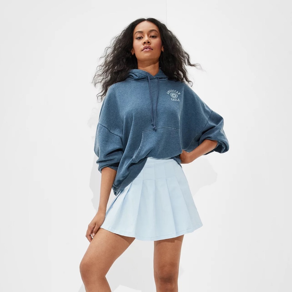 AEO light blue pleated short skirt sz 6